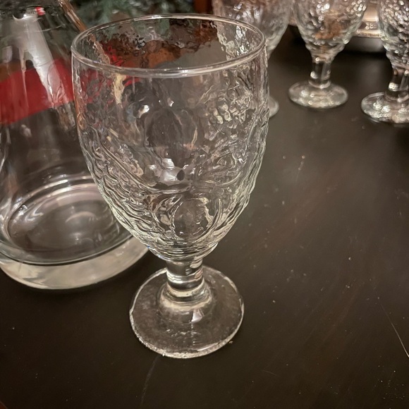 Vintage possible MCM Handblown Water or Wine Caraf with Six Large Glass Goblets - Picture 6 of 10